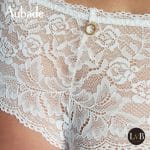 Aubade Rosessence shorty hipster in opale met verfijnd rozenkant