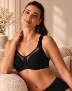 Anita Comfort Clara BH zonder beugel 5459 zwart gedragen voorzijde