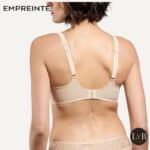Achterzijde van de Empreinte Cassiopee beugel bh in Creamy Beige 07151 op model